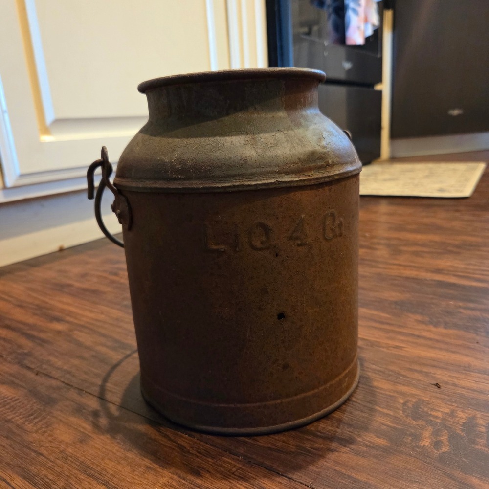 Antique Rusty Metal Milk Can 4 Quart Primitive Farmhouse Dairy Pail with Handle